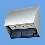 WK4603S スマート接地防水トリプルコンセント(抜け止め式・アースターミナル式)(露出・埋込両用)(ホワイトシルバー)