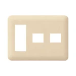 WTF7775F コスモシリーズワイド21簡易耐火コンセントプレート(3コ＋1コ＋1コ用)(ベージュ)