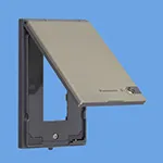 WTF7983Q コスモシリーズワイド21防雨薄型コンセントガードプレート(3コ用)(簡易鍵付)(シャンパンブロンズ)
